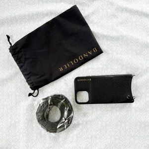 NWOT Bandolier 11 pro Leather Phone Case & Strap